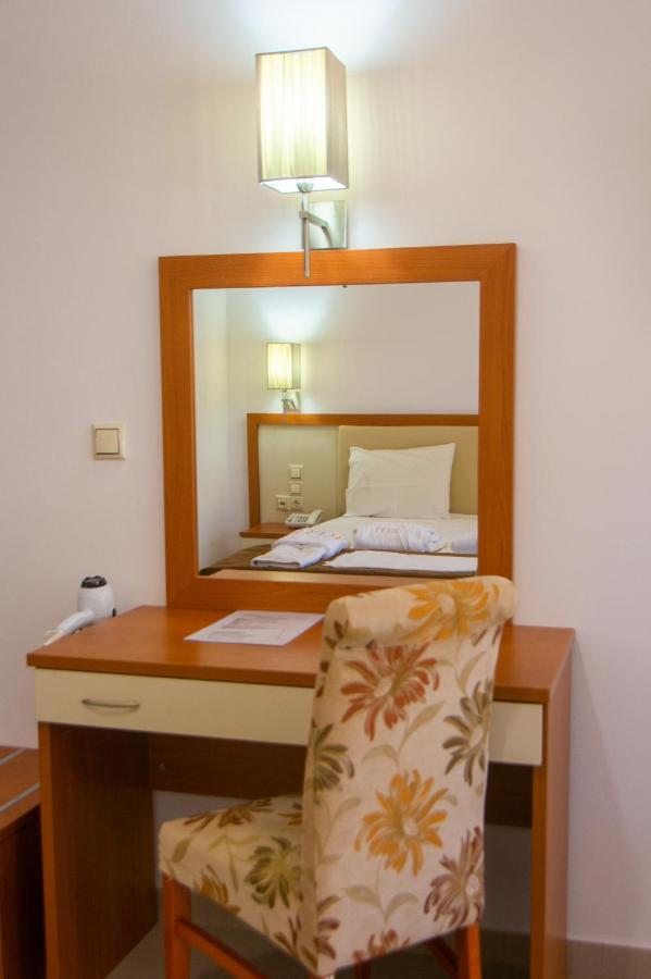 Riviera Perdika Hotel Extérieur photo